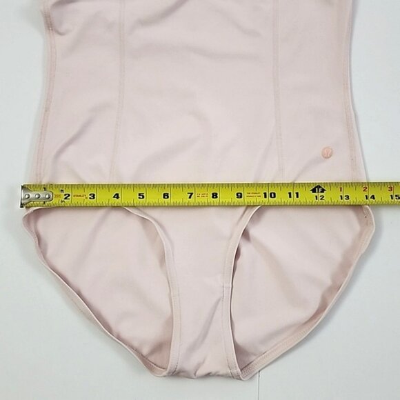 Lululemon Women's Light Pink Bodysuit Scooped Neckline Capped Sleeves Size Small - Picture 13 of 14